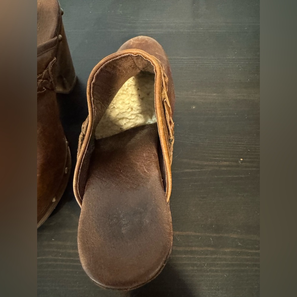 UGG Kaylee Clogs - image 4